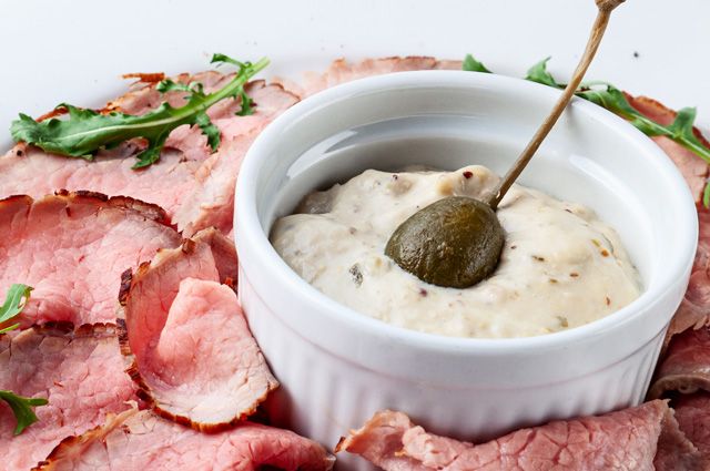 Vitello Tonnato. Телятина под соусом из тунца