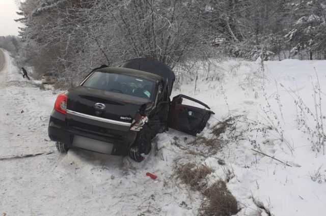 Водитель погиб после столкновения автомобилей на трассе под Иркутском