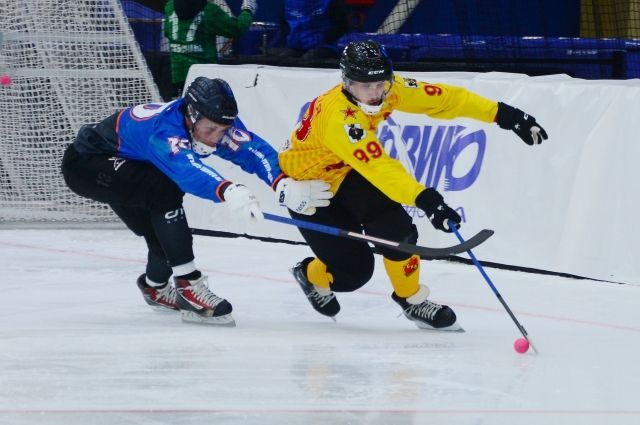 Ска байкал энергия счет. СКА Нефтяник Байкал энергия. СКА-Нефтяник Хабаровск хоккей с мячом. Хоккей с мячом Хабаровск СКА-Нефтяник 2013.