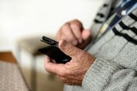 В Ноябрьске сотни жителей получат пенсии по новому графику