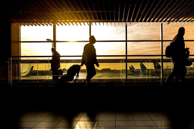 Эксперт оценил опасность заражения коронавирусом в аэропорту