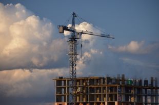 Отель будет находиться во второй очереди многофункционального центра в квартале улиц Попова – Монастырская – Осинская – Петропавловская.