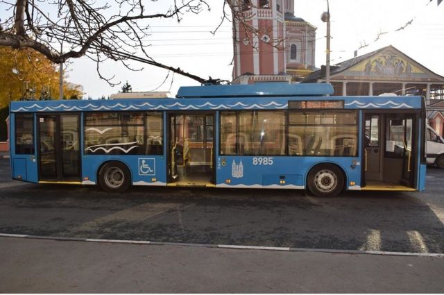 В Саратове водители трамваев и троллейбусов получили спецодежду