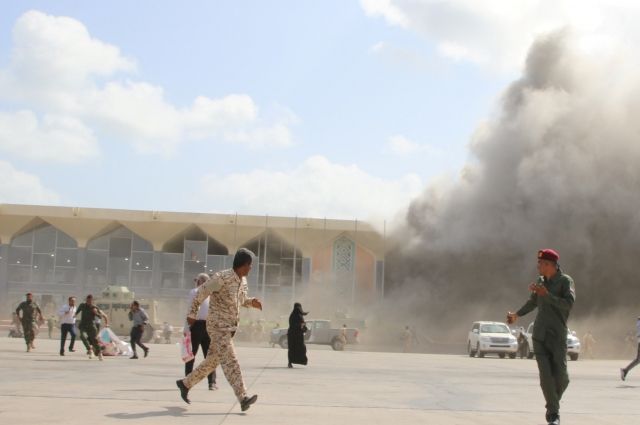 Жертвами атаки на аэропорт в Йемене стали два сотрудника Красного Креста