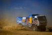 Машина экипажа 509 в составе Айрата Мардеева, Дмитрия Свистунова и Ахмета Галяутдинова спортивной команды «КАМАЗ-мастер» на трассе между Джиддой и Бишей во время 1-го этапа ралли-марафона «Дакар-2021» в классе грузовиков в Саудовской Аравии.