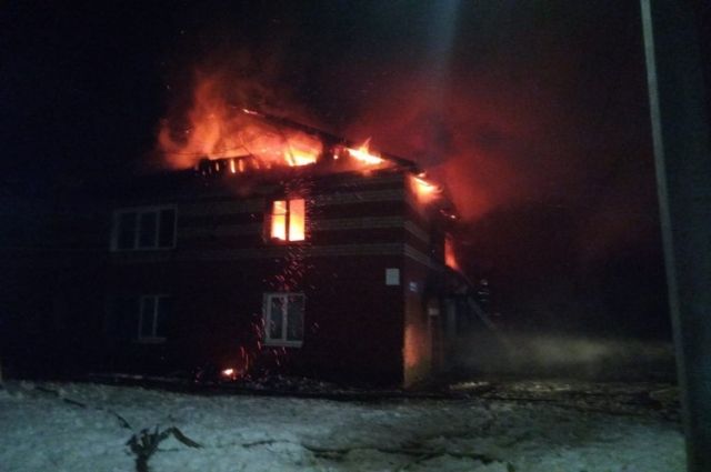 Один человек погиб на пожаре в общежитии в Лыскове