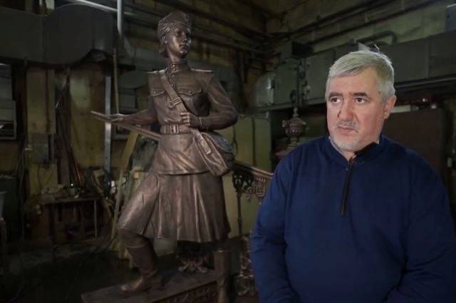 Благодаря Володину завершено создание памятника военной медсестре