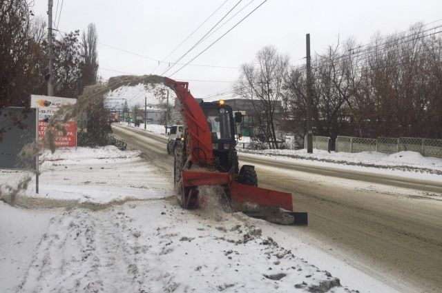 В Пензе на расчистку улиц от снега вышли 58 рабочих и 61 спецмашина