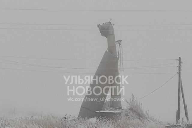 В Кузоватовском районе рухнула водонапорная башня