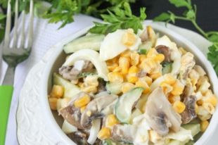 Салат с шампиньонами: рецепт приготовления блюда