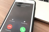 Полиция напоминает о мошеннических действиях злоумышленников, которые лишают оренбуржцев их сбережений.