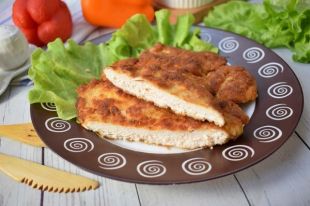 Куриный шницель в панировке: рецепт вкуcного и apoмaтного блюда