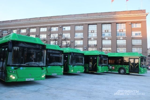 На многих маршрутах теперь можно встретить новые автобусы - большие и комфортные.