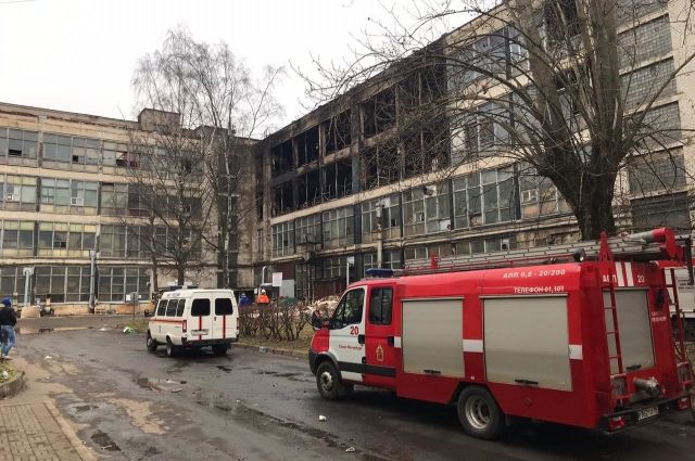 В здании бывшего мясокомбината в Петербурге произошел пожар