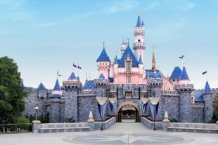В Disneyland откроют пункт вакцинации от COVID-19