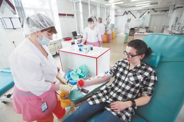 Новосибирский центр крови сделал запас из 500 различных компонентов крови