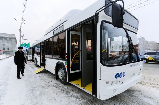 На улицы Новосибирска вышли 15 новых минских автобусов