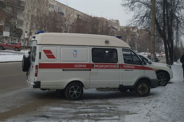 В полиции рассказали подробности ДТП с перевернувшимся такси в Перми