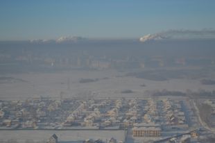 Жители Переволоцкого района пожаловались на нефтяной запах.
