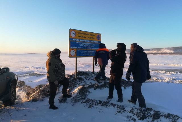 На севере Камчатки открыли ледовую переправу через реку Пенжина