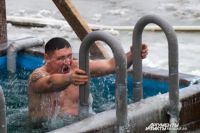 Более 14 тысяч человек окунулись в купели на Крещение 19 января в Новосибирской области. На 24 оборудованных для крещенских купаний прорубях происшествий не зафиксировано. Об этом сообщает пресс-служба ГУ МЧС России по Новосибирской области. 