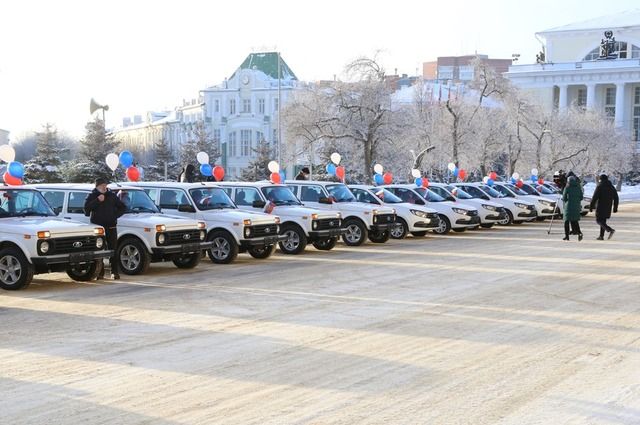 Медучреждениям Орловской области передали 15 новых автомобилей