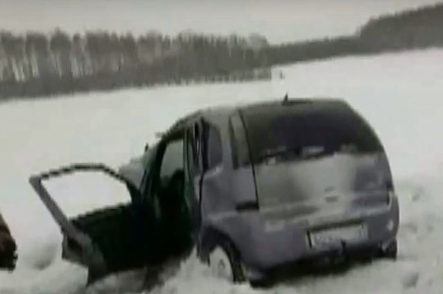 В Челябинской области водитель иномарки погибла в ДТП с панелевозом