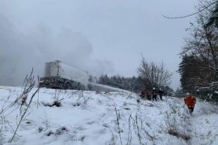 В Ровенской области загорелся бензовоз