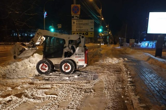 Ночью с улиц Ульяновска вывезли более трёх тысяч тонн снега