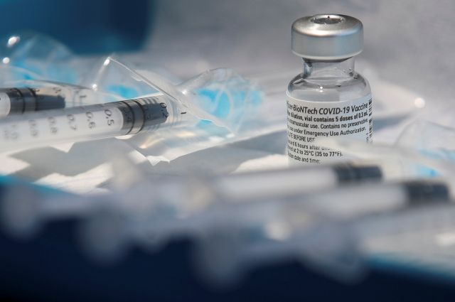 В Швейцарии пять человек умерли после прививки от COVID-19
