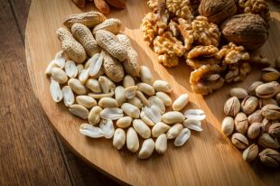 Вместо химических добавок: какие продукты помогут сохранить сердце здоровым