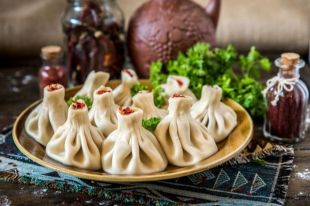 Манты с мясом, тыквой и морковью: рецепт вкусного блюда