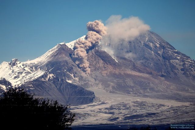 В жерле вулкана Шивелуч на Камчатке обнаружили избыток воды