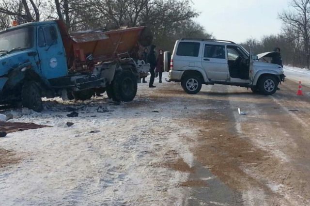 В Крыму водитель легковушки вылетел с дороги и насмерть сбил пешехода