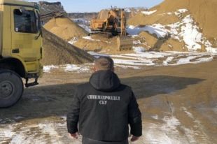 СБУ разоблачила незаконную добычу песка на 100 млн гривен