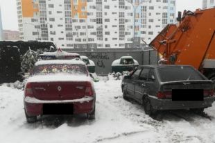 ООО «Природа» пожаловалось на неправильно припаркованные машины во дворах Оренбурга.