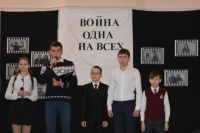 В спектаклях, посвященным событиям Великой Отечественной войны, принимают участие все желающие ученики гимназии №3. 