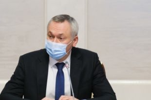 Губернатор Новосибирской области Андрей Травников во время пресс-конференции рассказал, почему не спешит вакцинироваться от коронавируса.