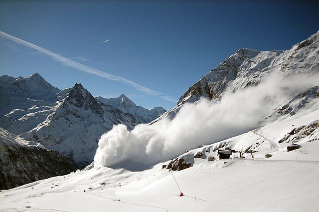В горах КЧР на высоте более 2 тыс. метров до 28 января будет лавиноопасно