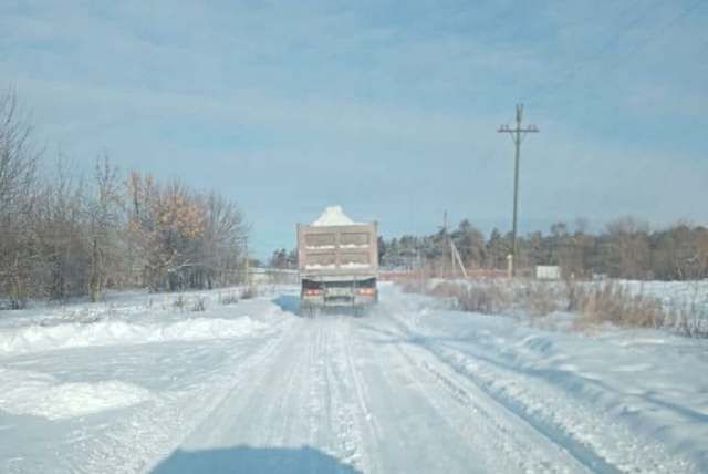 Жители Челябинска пожаловались на незаконную свалку снега