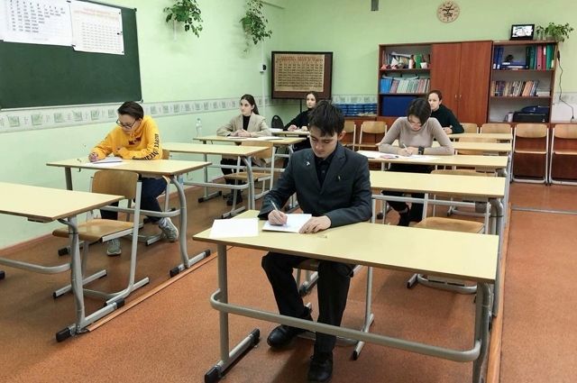 Уральские школьники рассказали о влиянии дистанта на сдачу ЕГЭ