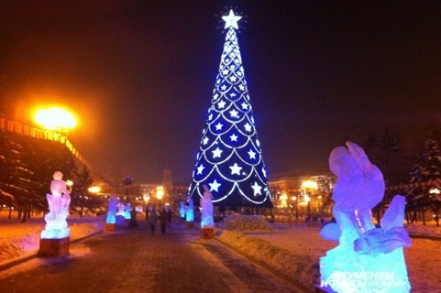 Главную елку Иркутска в сквере Кирова начнут разбирать 1 февраля