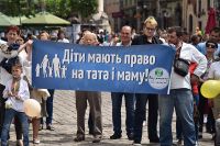Верующие Украинской греко-католической церкви (УГКЦ) на акции за семейные ценности и против ювенальной юстиции и деятельности ЛГБТ.