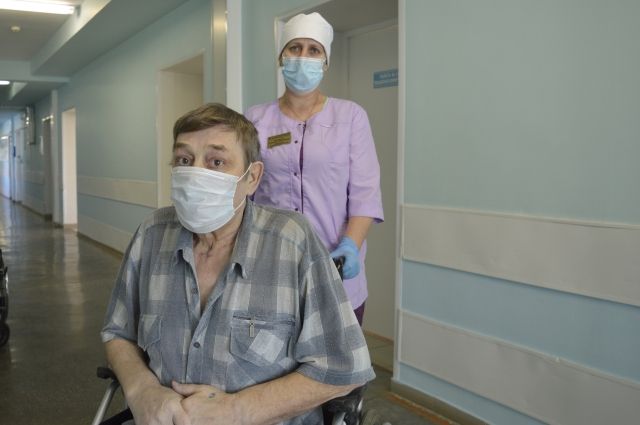 Ишимец с коронавирусом 75 дней провел на аппарате ИВЛ