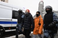 Задержание участников несанкционированной акции сторонников Алексея Навального в Москве.