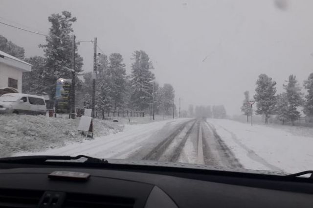 Из-за штормпрогноза в Барнауле дорожники перейдут на усиленный режим работы