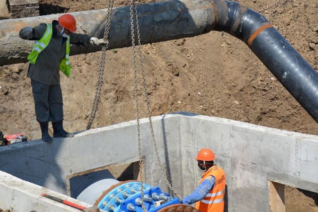 Новый водопровод проложат на улице Подвишенской в Пскове