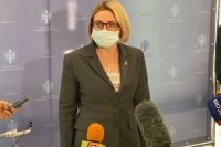 Замминистра Елена Аксёнова пообещала, что прививки от коронавируса в Новосибирске поставят всем желающим.
