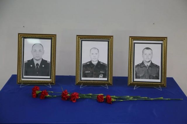 Путин посмертно наградил орденом Мужества погибших в Красноярске пожарных