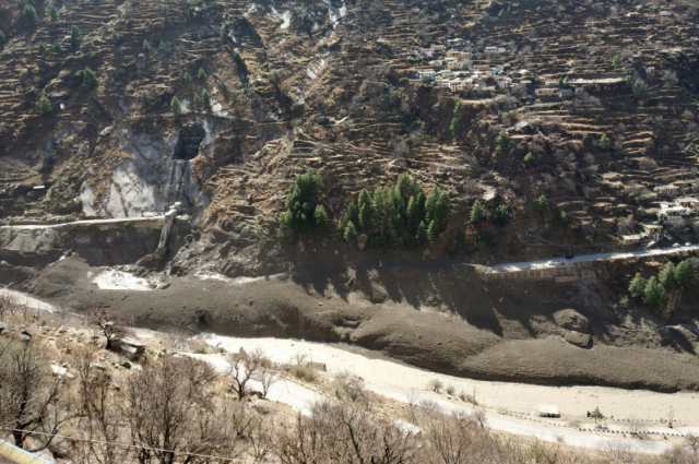 В Индии сошел ледник: 150 человек пропали без вести